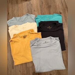 Territory Ahead Men’s T shirt bundle XL